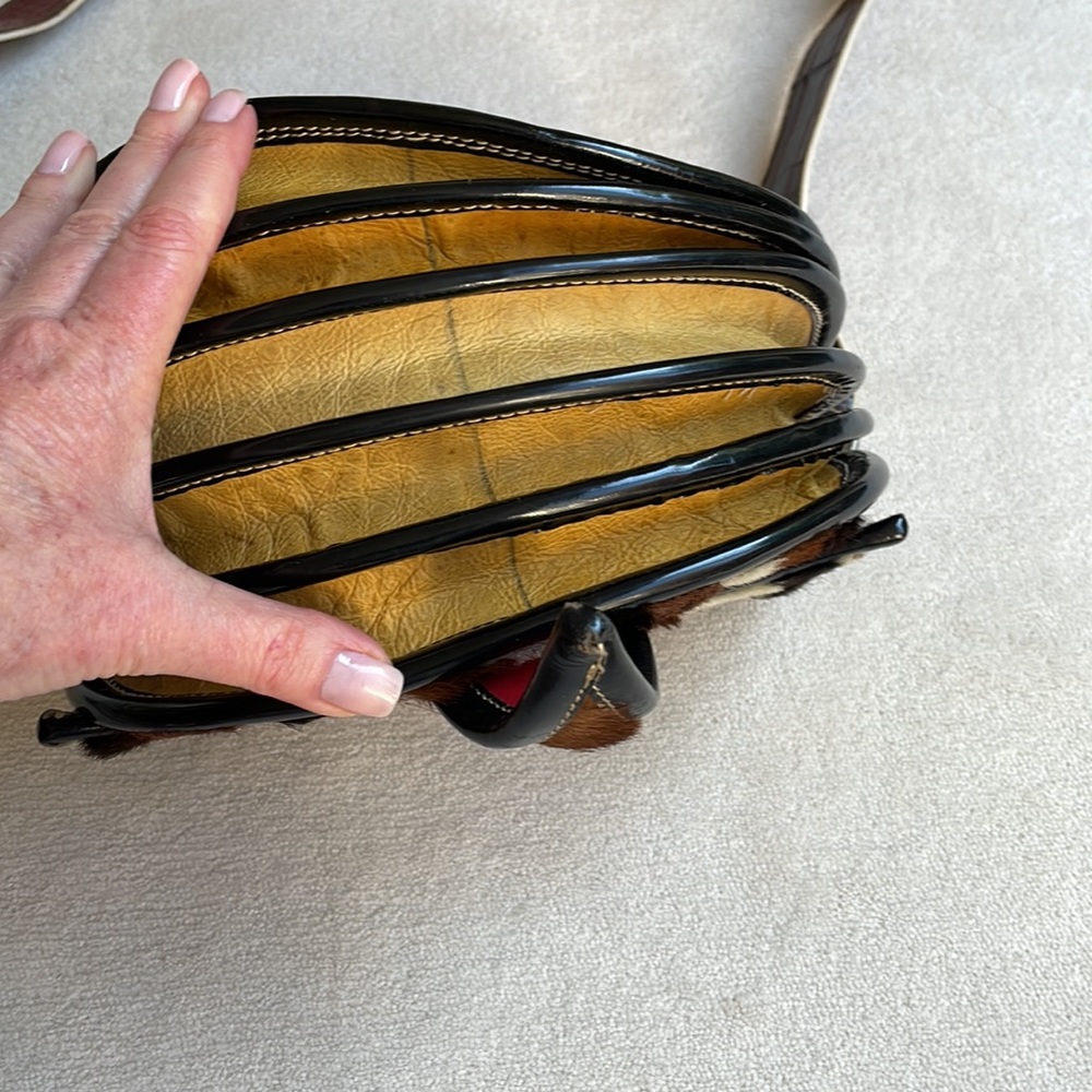 Unique Vintage Pony hair saddle bag. - Picture 8 of 13
